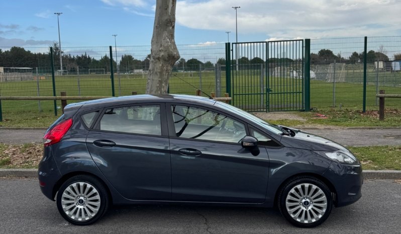 Ford Fiesta VI (6) 1.25 82ch Trend BVM5 complet