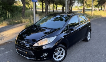 Ford Fiesta VI (6) 1.25 82ch Titanium BVM5 complet