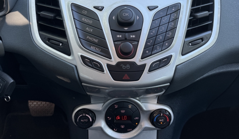 Album complet - Ford Fiesta 6 1.4 96ch Titanium Automatique
