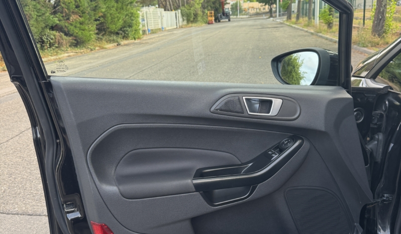 Album complet - Ford Fiesta 6 1.25 82ch SYNC Edition Phase 2