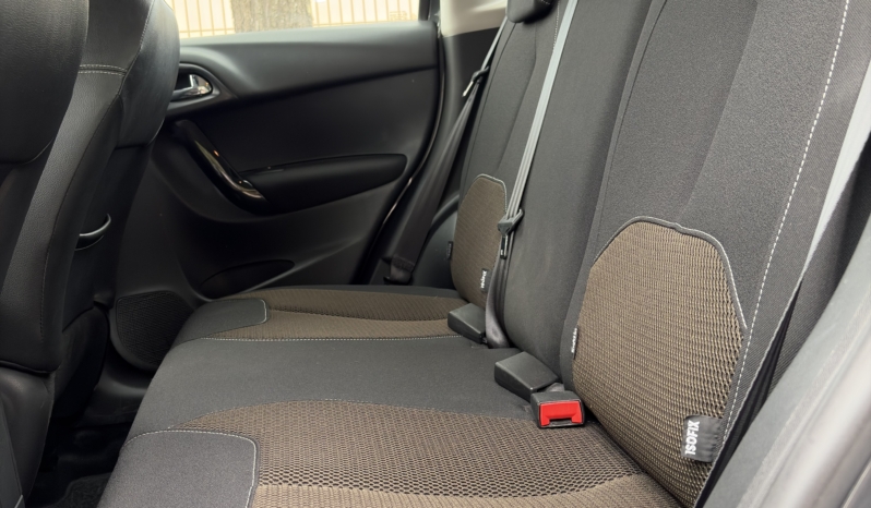 Album complet - Citroën C3 1.6 e-HDI 92ch Sélection