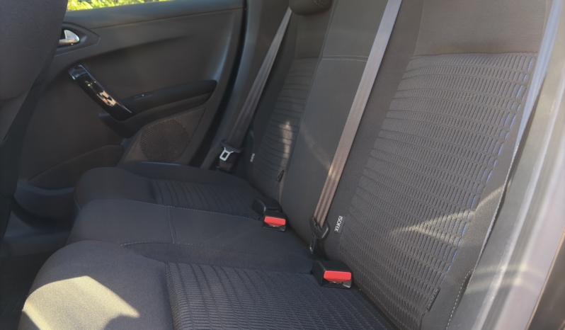 Album complet - Peugeot 208 1.6 e-HDi 115ch Allure