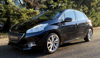 Album complet - Peugeot 208 1.6 e-HDi 115ch Allure