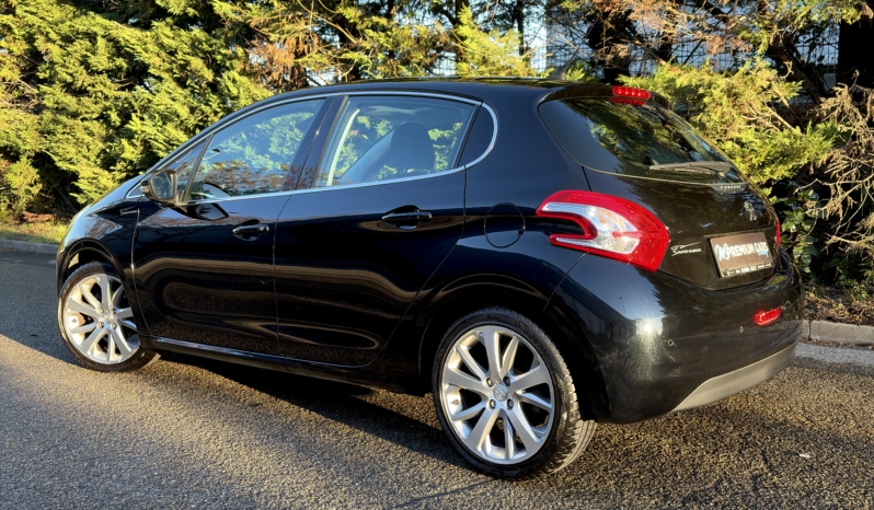 Album complet - Peugeot 208 1.6 e-HDi 115ch Allure